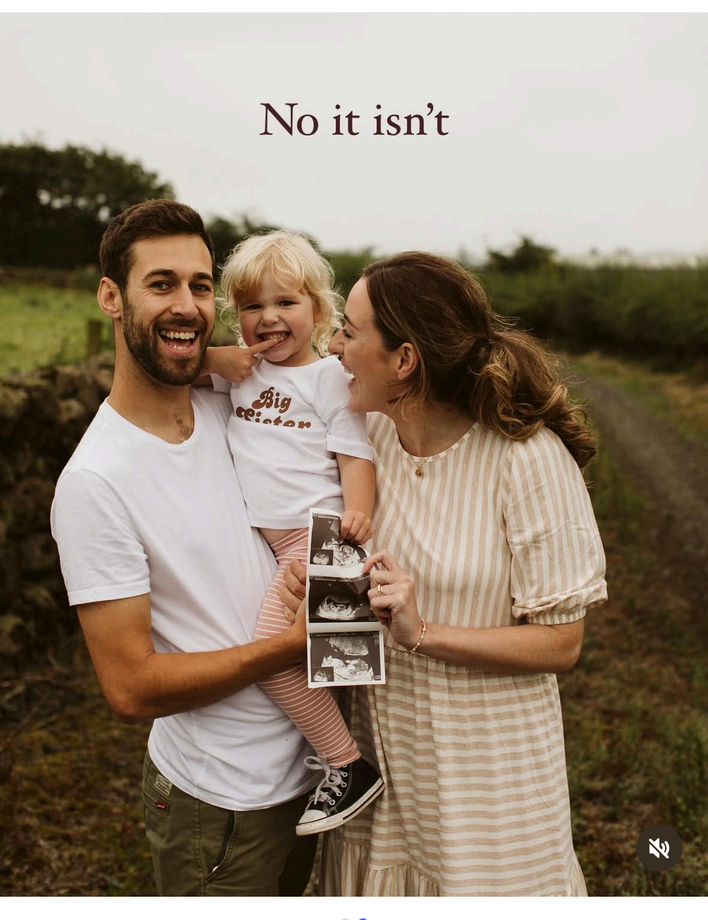 Ivy & Gold TikTok slide two: family photo with the text 'No it isn't'